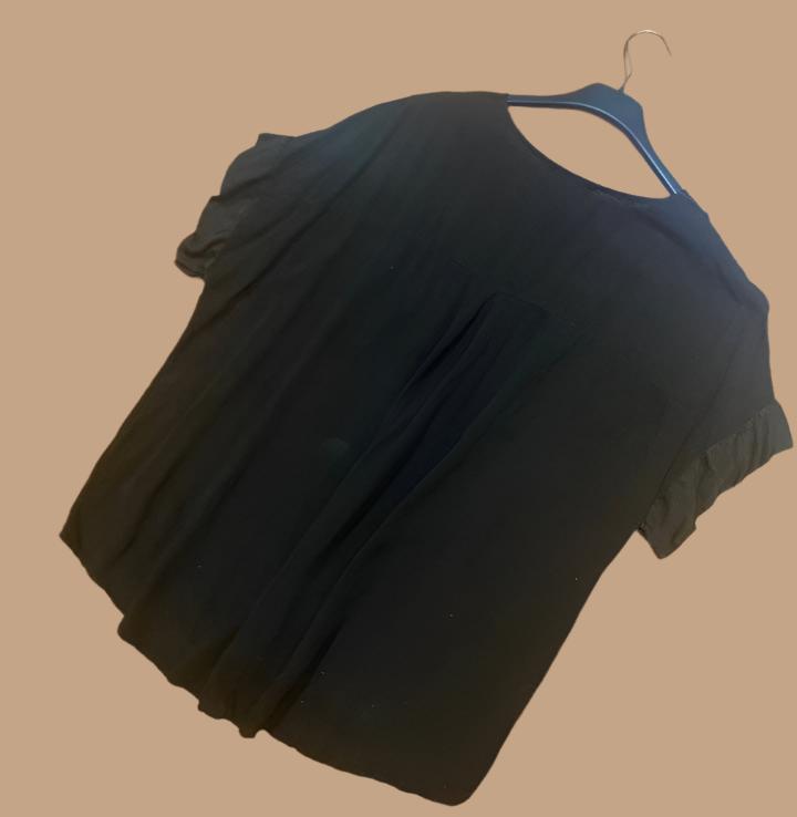 BLACK VISCOSE T-SHIRT