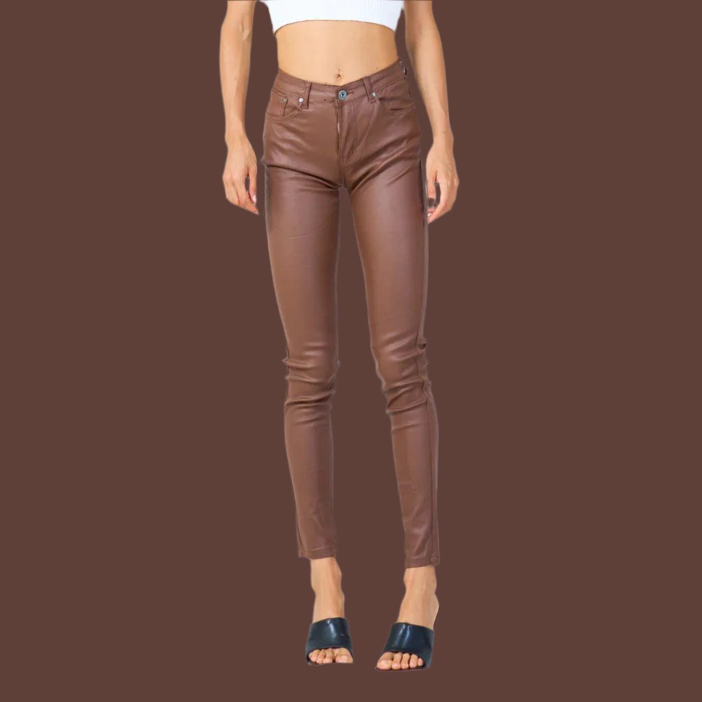 Sleek skinny jeans with five pockets