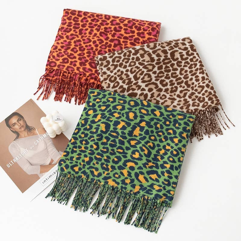 LEOPARD PRINT SCARF