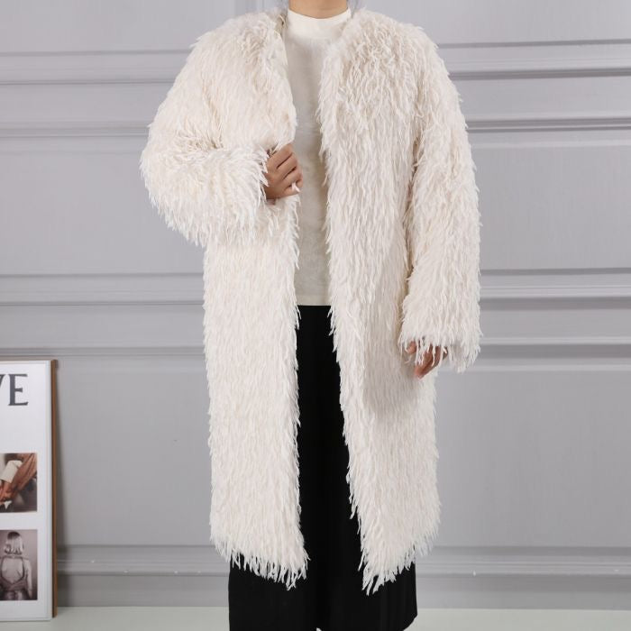 Title: Luxe Shaggy Faux Fur  Coat